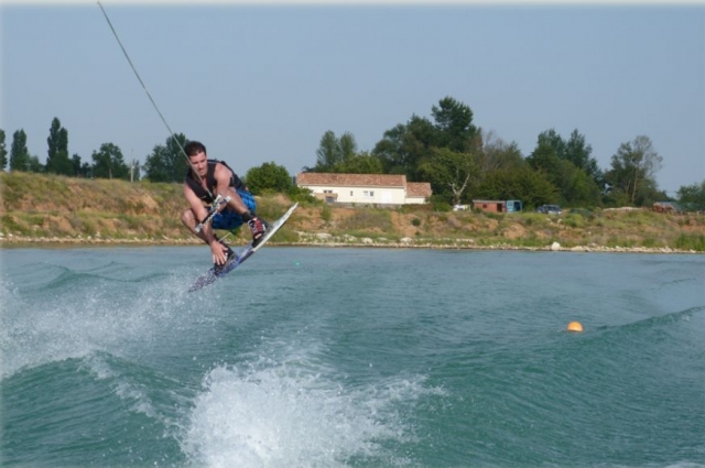  Descubre las sensaciones del wakeboard 
